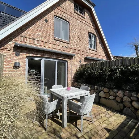 Semesterbostad Haus Oscar In